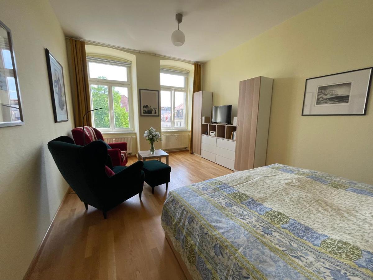 Moderne Ferienwohnung In Der Dresdner Neustadt Dresden Luaran gambar